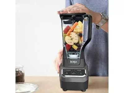 Ninja Professional Countertop Blender