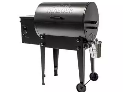 Traeger tailgater pellet grill